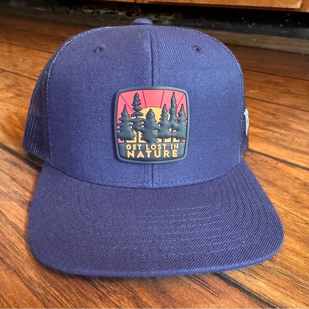 New never worn hat